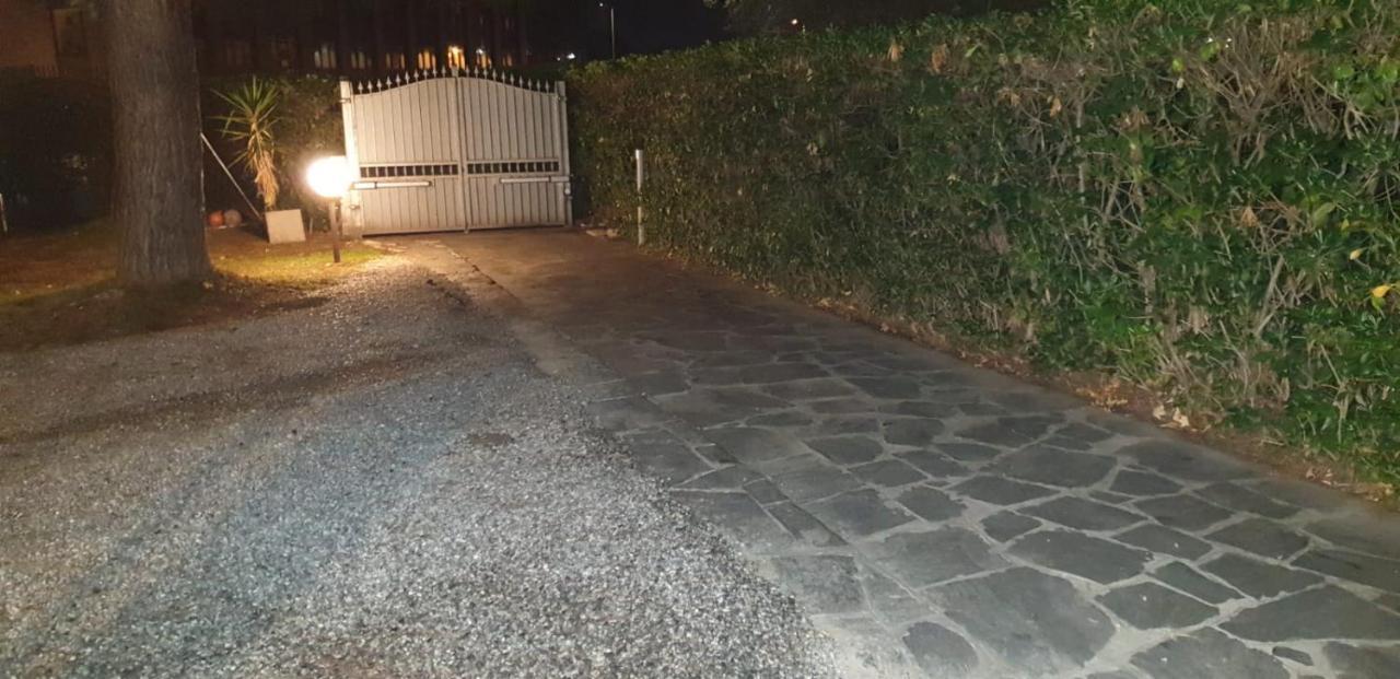 Civico 22 Pisa Hotel Buitenkant foto